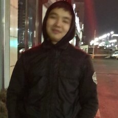 Афаня, 27, Губкинский