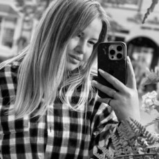Лара, 24, Херсон