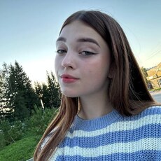 Диана, 24, Красноармейск (Саратовская область)