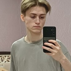 Геннадий, 22, Пестово