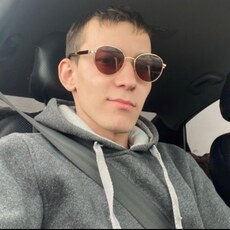 Артём, 27, Пионерский