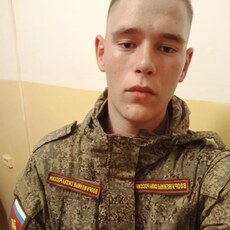 Константин, 22, Снигирёвка