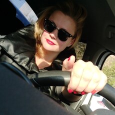 Лариса, 39, Мурино