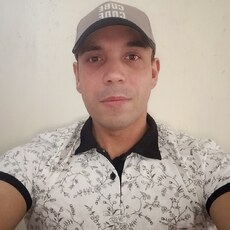 Альберт, 24, Холмск