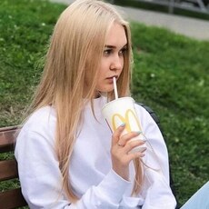 Валентина, 25, Кологрив