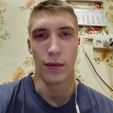 Дмитрий, 19, Электроугли