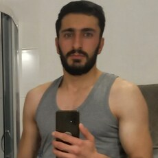 Валерий, 29, Луга