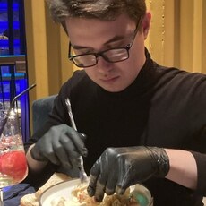 Анатолий, 24, Феодосия
