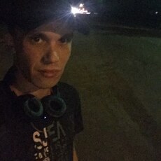 Стёпа, 26, Новоульяновск