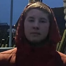 Владлен, 21, Высоцк