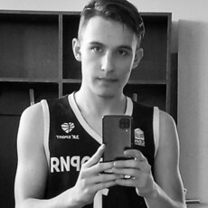 Кирюха, 23, Рыльск