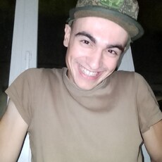 Оскар, 22, Усть-Кут