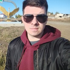 Гриша, 27, Дубна