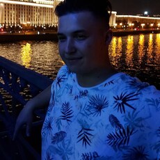 Тарас, 24, Славск