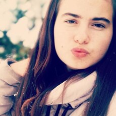 Нелли, 19, Магнитогорск