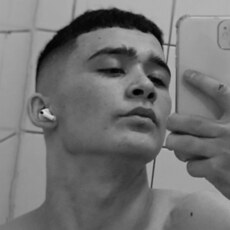 Пётр, 22, Малгобек