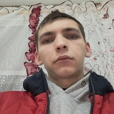 Исаак, 22, Калач-на-Дону