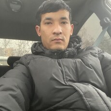 Вадим, 26, Лобня