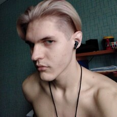 Кузьма, 22, Кировск (Мурманская область)