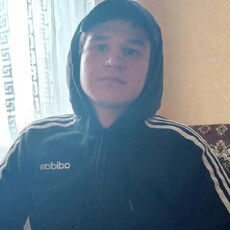Роман, 26, Кимовск
