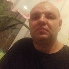 Артём, 41, Кремёнки