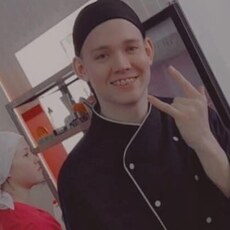 Яша, 23, Донской