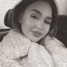 Кира, 21, Нариманов