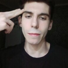 Антон, 27, Сенгилей
