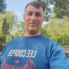 Виктор, 42, Красный Луч