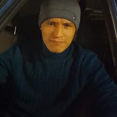 Виталий, 35, Мантурово