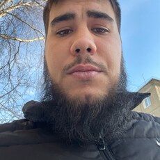 Гена, 25, Болотное