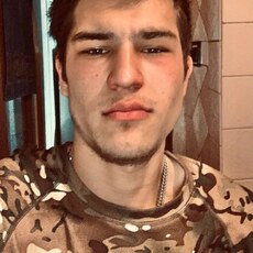 Артемий, 38, Кировск (Ленинградская область)