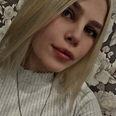 Уля, 21, Алупка
