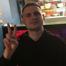 Виссарион, 27, Сватово