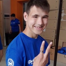 Роман, 22, Бородино