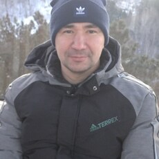 Лев, 41, Реж