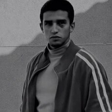 Миша, 23, Полярный