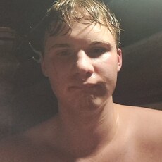 Тимофей, 20, Макеевка