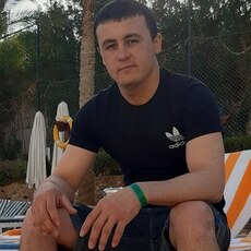 Виктор, 27, Обь