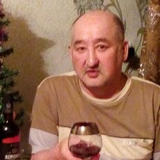 Эдик, 63, Вольнянск