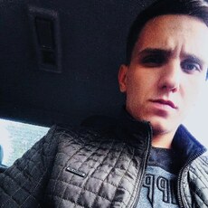 Лев, 25, Красный Сулин