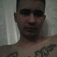 Тарас, 22, Лесной