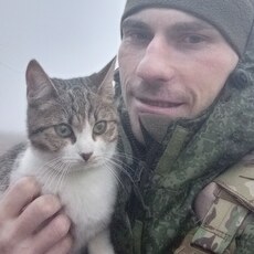 Лёша, 32, Магадан