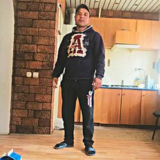 Николай, 35, Святогорск
