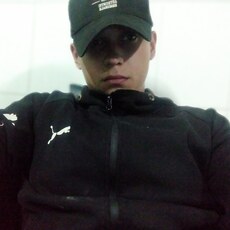 Павел, 22, Шали