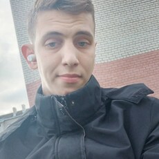 Роман, 23, Энергодар