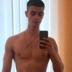 Эрик, 25, Тосно