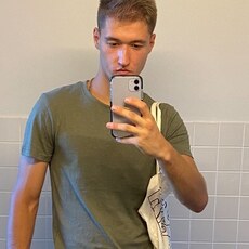 Лёня, 26, Ногинск
