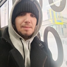 Олег, 31, Киров (Кировская область)