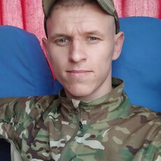 Лёня, 30, Запорожье